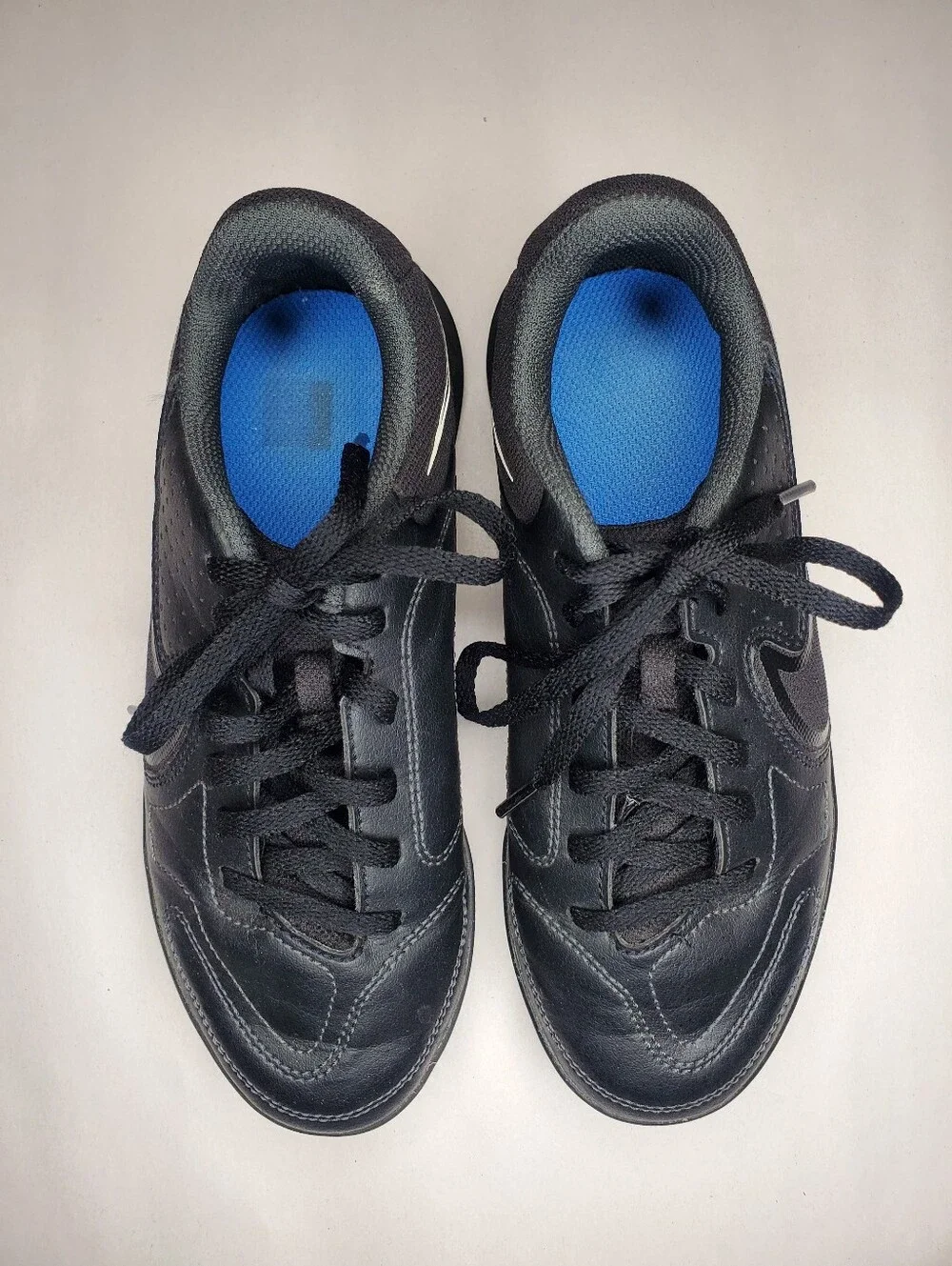 Nike Jr. Tiempo Legend 9 Club Size 2